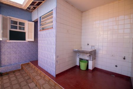 Casa à venda com 140m², 3 quartos e 2 vagasÁrea de Serviço