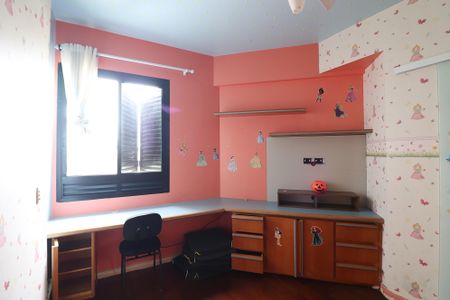 Apartamento à venda com 150m², 3 quartos e 2 vagasSuíte 2