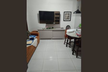 Sala de casa para alugar com 2 quartos, 90m² em Lindo Parque, São Gonçalo