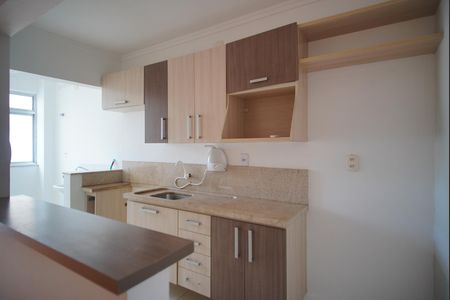Cozinha de apartamento para alugar com 1 quarto, 54m² em Auxiliadora, Porto Alegre