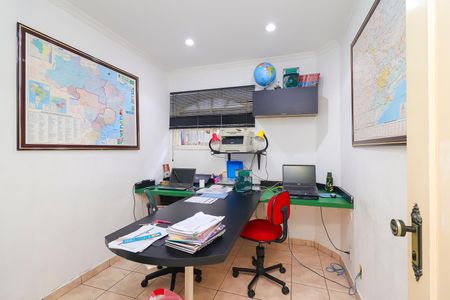 Casa para alugar com 250m², 4 quartos e 2 vagasQuarto 4