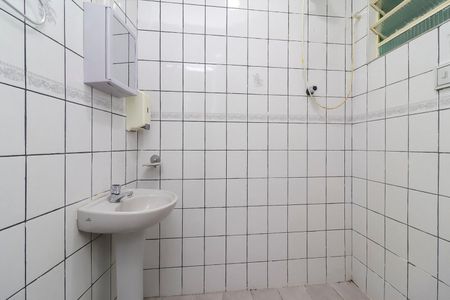 Casa para alugar com 250m², 4 quartos e 2 vagasBanheiro do Salão