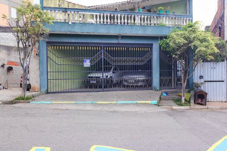 Casa para alugar com 250m², 4 quartos e 2 vagasFachada