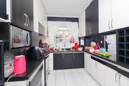 Casa para alugar com 250m², 4 quartos e 2 vagasCozinha