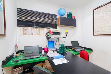 Casa para alugar com 250m², 4 quartos e 2 vagasQuarto 4