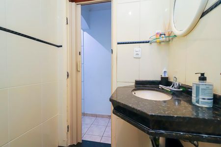 Casa para alugar com 250m², 4 quartos e 2 vagasLavabo