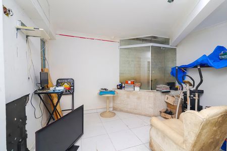 Casa para alugar com 250m², 4 quartos e 2 vagasSalão