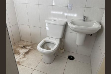 Apartamento para alugar com 62m², 2 quartos e sem vagaBanheiro