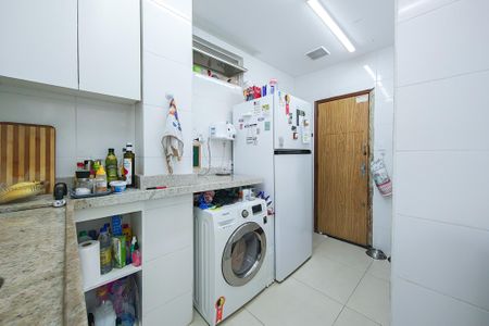 Apartamento para alugar com 93m², 3 quartos e sem vaga Apartamento para alugar com 93m², 3 quartos e sem vagaCozinha