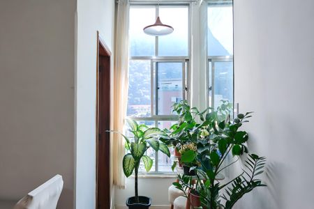 Sala de apartamento para alugar com 3 quartos, 93m² em Humaitá, Rio de Janeiro