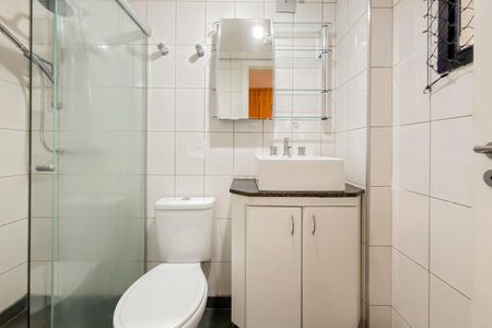 Apartamento à venda com 110m², 3 quartos e 4 vagas Apartamento à venda com 110m², 3 quartos e 4 vagasBanheiro da Suíte