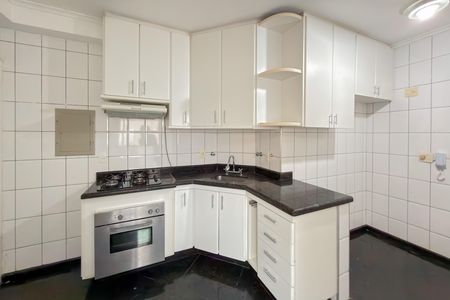 Apartamento à venda com 110m², 3 quartos e 4 vagas Apartamento à venda com 110m², 3 quartos e 4 vagasCozinha