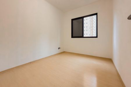 Apartamento à venda com 110m², 3 quartos e 4 vagas Apartamento à venda com 110m², 3 quartos e 4 vagasQuarto 2