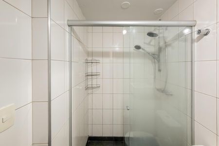 Apartamento à venda com 110m², 3 quartos e 4 vagas Apartamento à venda com 110m², 3 quartos e 4 vagasBanheiro da Suíte