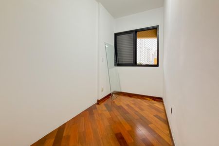 Apartamento à venda com 110m², 3 quartos e 4 vagas Apartamento à venda com 110m², 3 quartos e 4 vagasEscritório