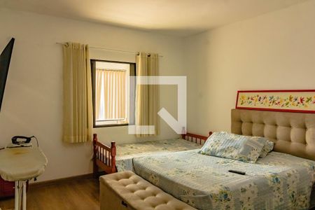 Casa à venda com 160m², 5 quartos e 3 vagas
