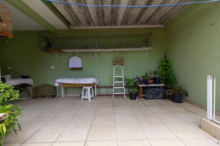 Casa à venda com 202m², 5 quartos e 3 vagas Casa à venda com 202m², 5 quartos e 3 vagasVaranda
