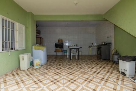 Casa à venda com 202m², 5 quartos e 3 vagas Casa à venda com 202m², 5 quartos e 3 vagasQuintal e Área de Serviço
