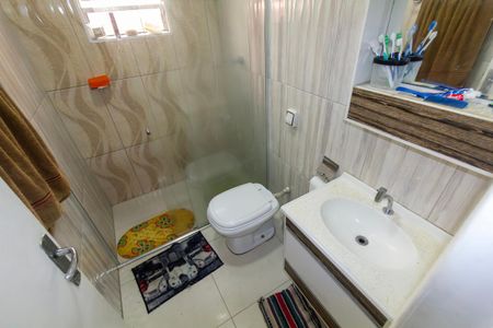 Casa à venda com 202m², 5 quartos e 3 vagas Casa à venda com 202m², 5 quartos e 3 vagasBanheiro Social