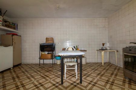 Casa à venda com 202m², 5 quartos e 3 vagas Casa à venda com 202m², 5 quartos e 3 vagasQuintal e Área de Serviço