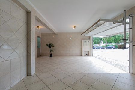 Casa à venda com 202m², 5 quartos e 3 vagas Casa à venda com 202m², 5 quartos e 3 vagasGaragem