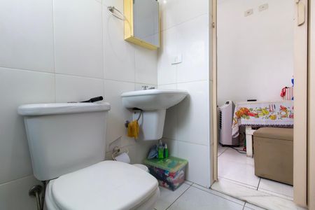 Casa à venda com 202m², 5 quartos e 3 vagas Casa à venda com 202m², 5 quartos e 3 vagasBanheiro Social 2