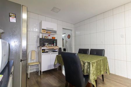 Casa à venda com 202m², 5 quartos e 3 vagas Casa à venda com 202m², 5 quartos e 3 vagasCozinha