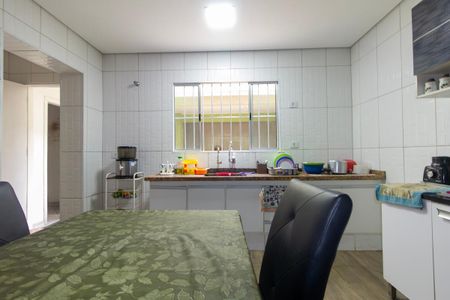 Casa à venda com 202m², 5 quartos e 3 vagas Casa à venda com 202m², 5 quartos e 3 vagasCozinha