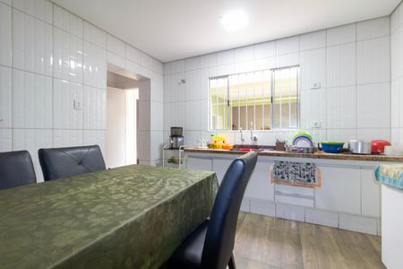 Casa à venda com 202m², 5 quartos e 3 vagas Casa à venda com 202m², 5 quartos e 3 vagasCozinha