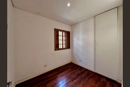 Casa à venda com 165m², 3 quartos e 2 vagasQuarto 2