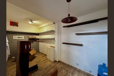 Casa à venda com 165m², 3 quartos e 2 vagasQuarto de Serviço 