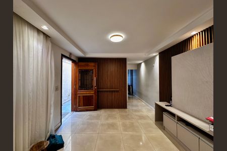 Casa à venda com 165m², 3 quartos e 2 vagasSala