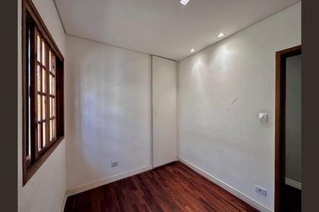 Casa à venda com 165m², 3 quartos e 2 vagasQuarto 2