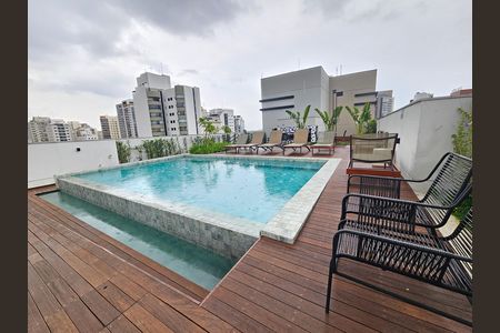Apartamento à venda com 36m², 1 quarto e sem vaga Apartamento à venda com 36m², 1 quarto e sem vagaÁrea comum - Piscina