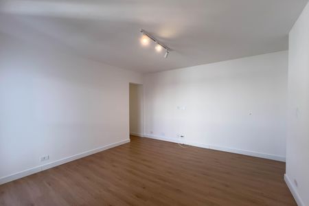 Sala de apartamento para alugar com 2 quartos, 65m² em Paraíso, São Paulo