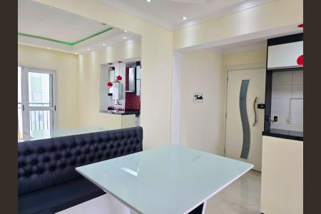 Sala de apartamento para alugar com 3 quartos, 58m² em Jardim Gracinda, Guarulhos