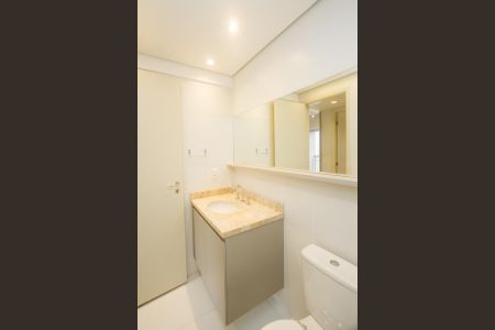 Banheiro de apartamento para alugar com 1 quarto, 42m² em Campo Belo, São Paulo