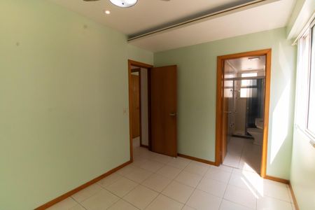 Apartamento para alugar com 80m², 3 quartos e 1 vagaSuíte 