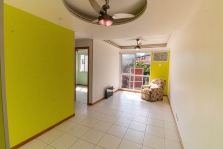 Sala de apartamento para alugar com 3 quartos, 80m² em Santa Rosa, Niterói