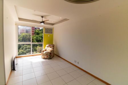 Sala de apartamento para alugar com 3 quartos, 80m² em Santa Rosa, Niterói