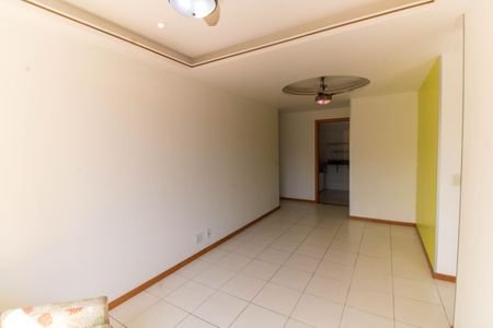 Sala de apartamento para alugar com 3 quartos, 80m² em Santa Rosa, Niterói