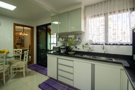 Apartamento à venda com 150m², 3 quartos e 3 vagasCozinha