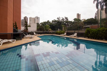 Apartamento à venda com 150m², 3 quartos e 3 vagasÁrea comum - Piscina