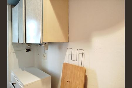 Apartamento à venda com 92m², 2 quartos e 1 vaga Apartamento à venda com 92m², 2 quartos e 1 vagaDependência de serviço