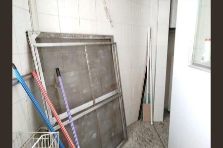 Apartamento à venda com 92m², 2 quartos e 1 vaga Apartamento à venda com 92m², 2 quartos e 1 vagaÁrea de serviço