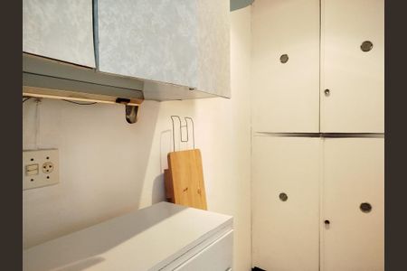 Apartamento à venda com 92m², 2 quartos e 1 vaga Apartamento à venda com 92m², 2 quartos e 1 vagaDependência de serviço