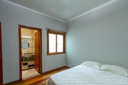 Casa à venda com 300m², 3 quartos e 4 vagas Casa à venda com 300m², 3 quartos e 4 vagasSuíte 2