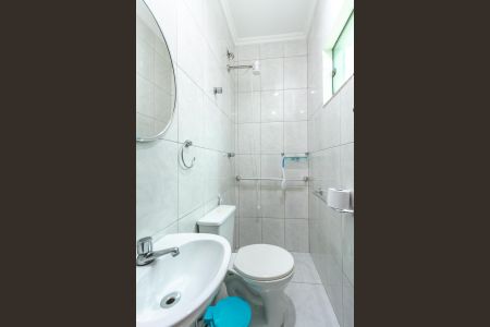 Casa à venda com 300m², 3 quartos e 4 vagas Casa à venda com 300m², 3 quartos e 4 vagasBanheiro de Serviço