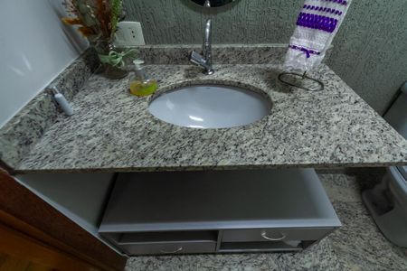 Casa à venda com 300m², 3 quartos e 4 vagas Casa à venda com 300m², 3 quartos e 4 vagasLavabo