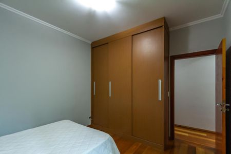 Casa à venda com 300m², 3 quartos e 4 vagas Casa à venda com 300m², 3 quartos e 4 vagasSuíte 2